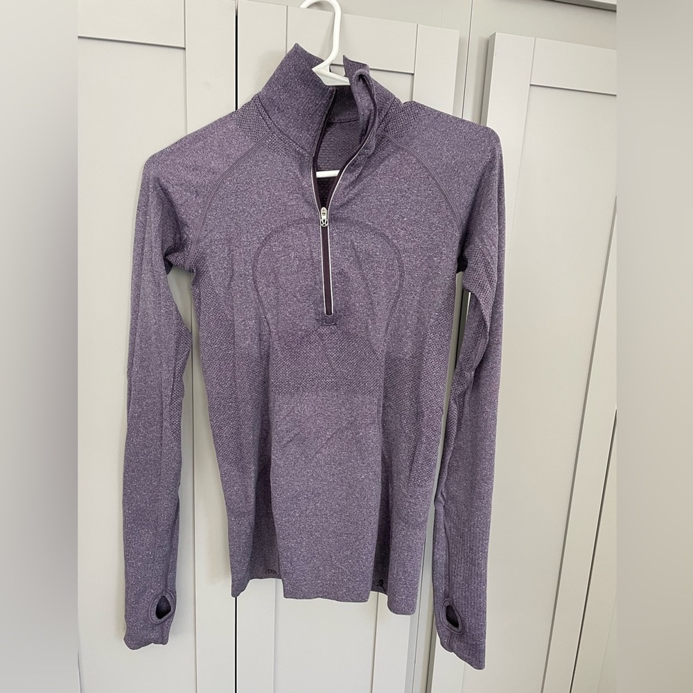 Lululemon Swiftly Tech 1/4 Zip Top - Size 4